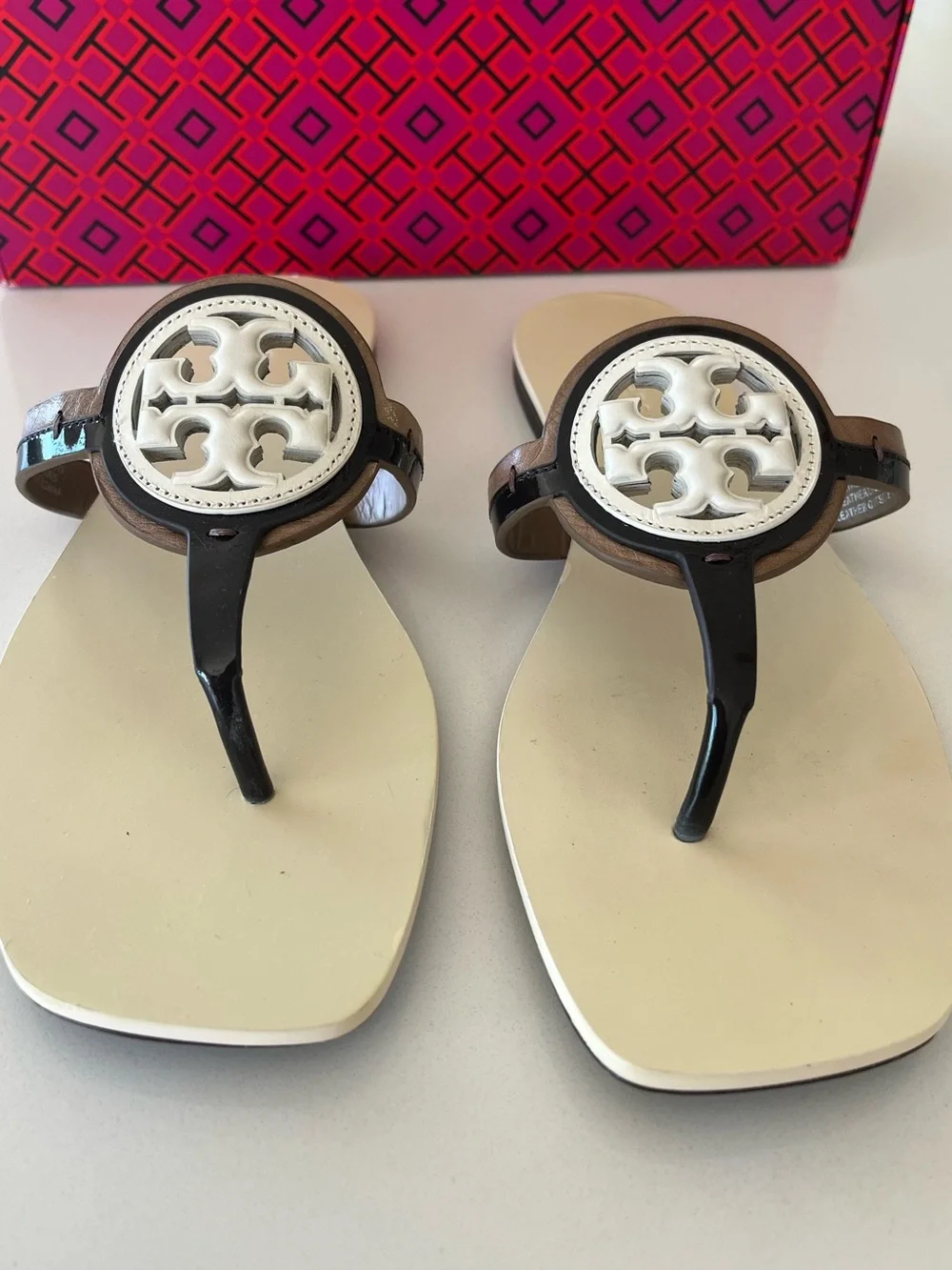 Tory Burch Bombe Signature Double- T logo Miller Sandal